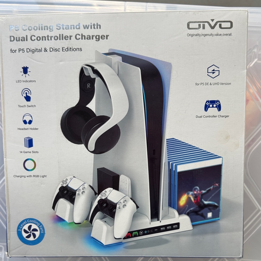 PS5 White Cooling Stand with Dual Controller Charger